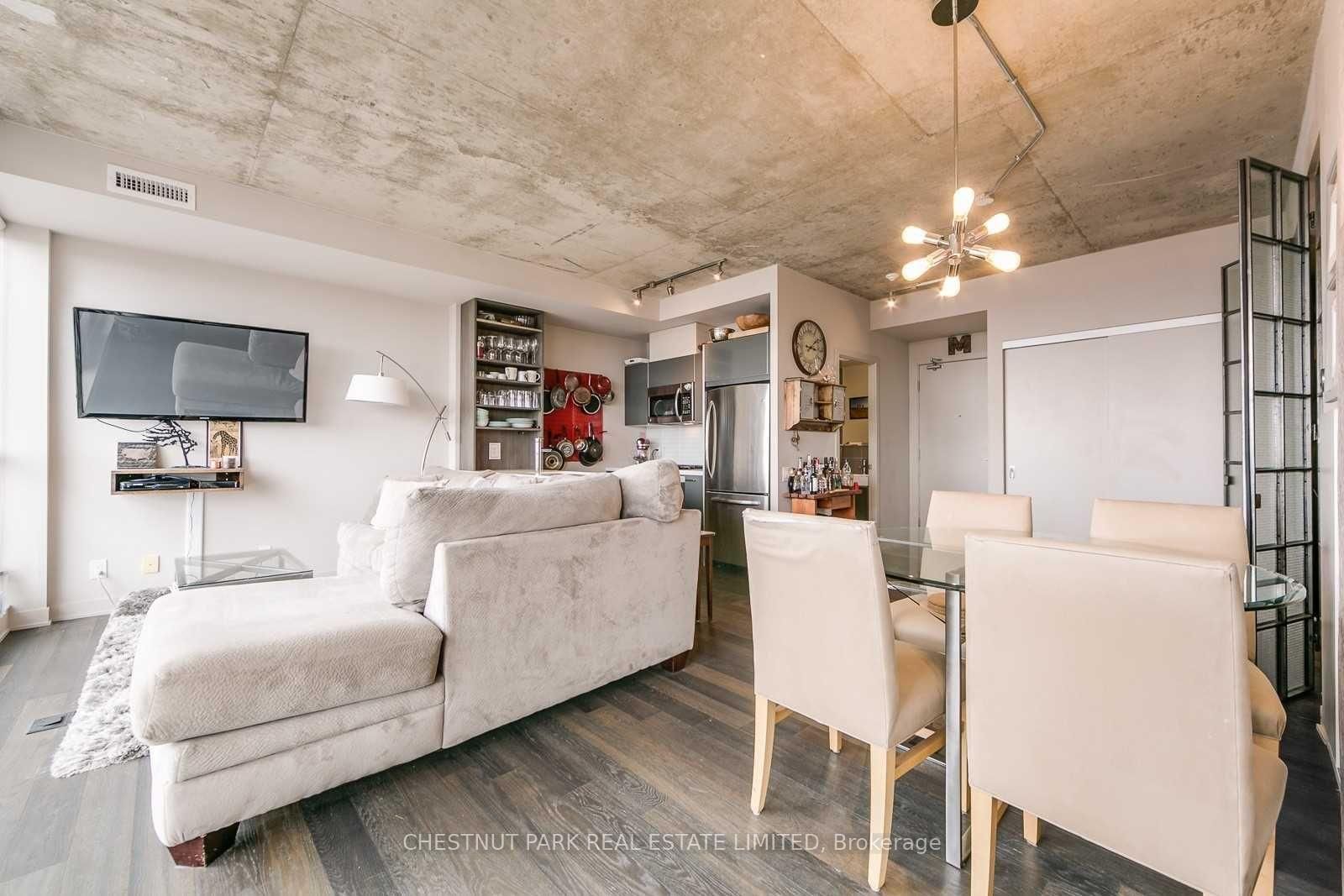 318 King Street E, Unit 1009 - Photo 9