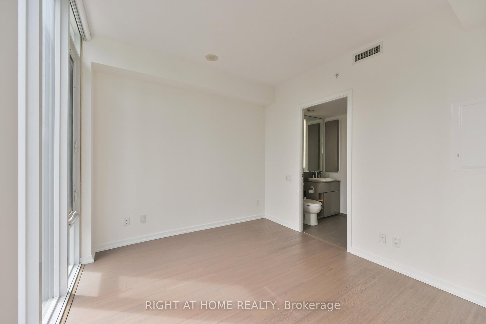 101 Peter Street W, Unit 3903 - Photo 14
