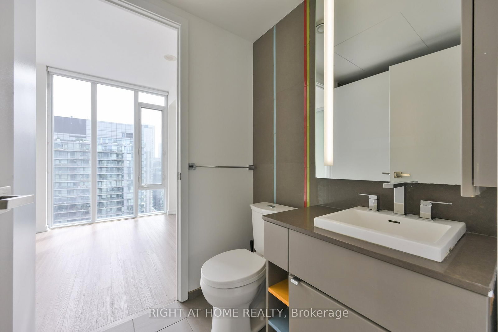 101 Peter Street W, Unit 3903 - Photo 17
