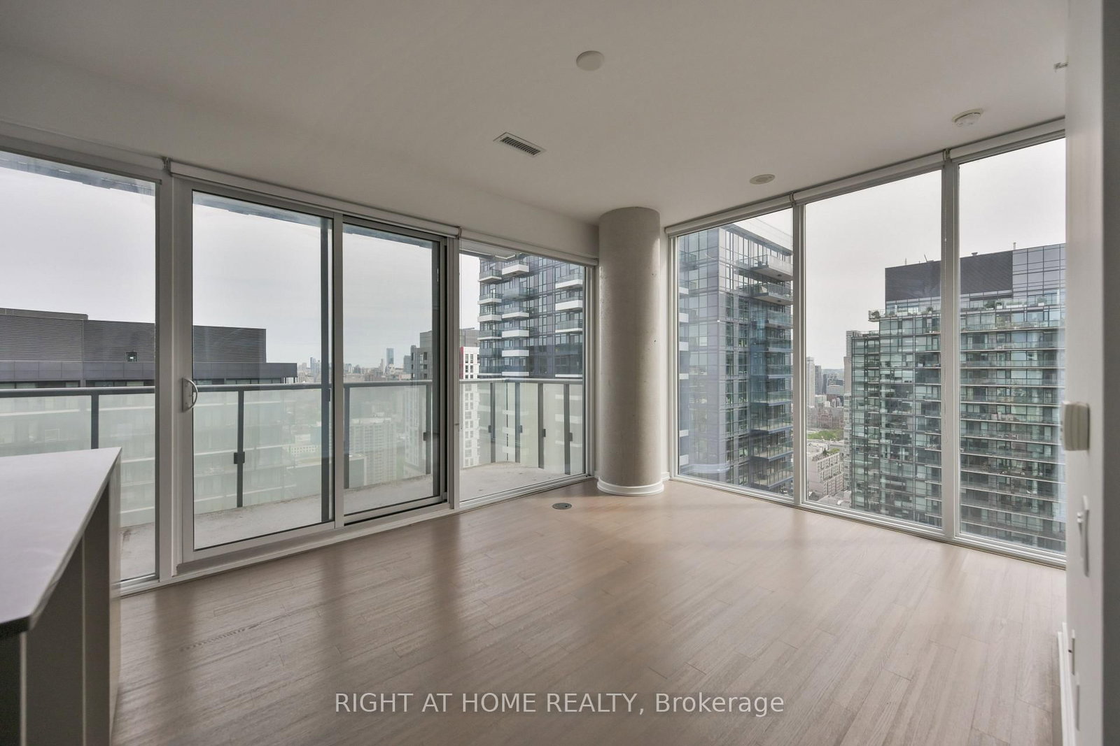 101 Peter Street W, Unit 3903 - Photo 8