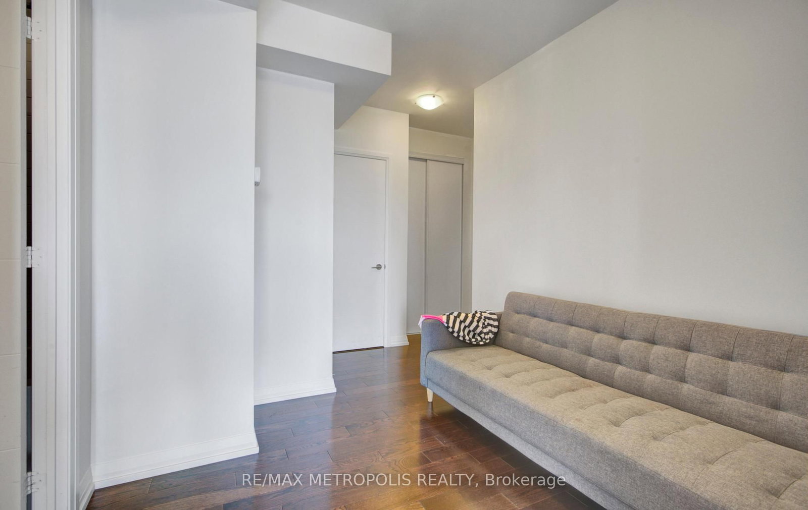 460 Adelaide Street E, Unit 2015 - Photo 16
