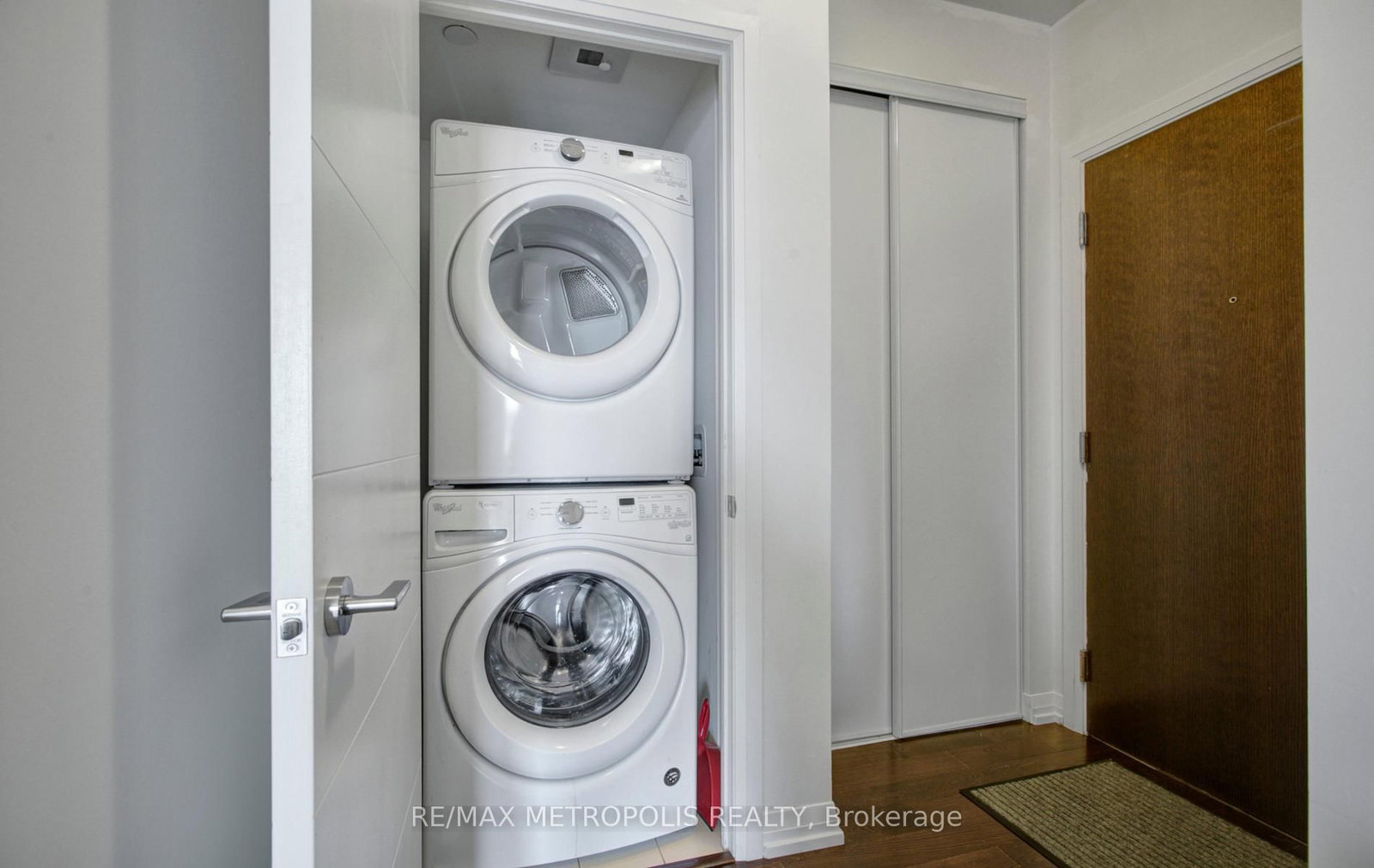 460 Adelaide Street E, Unit 2015 - Photo 18