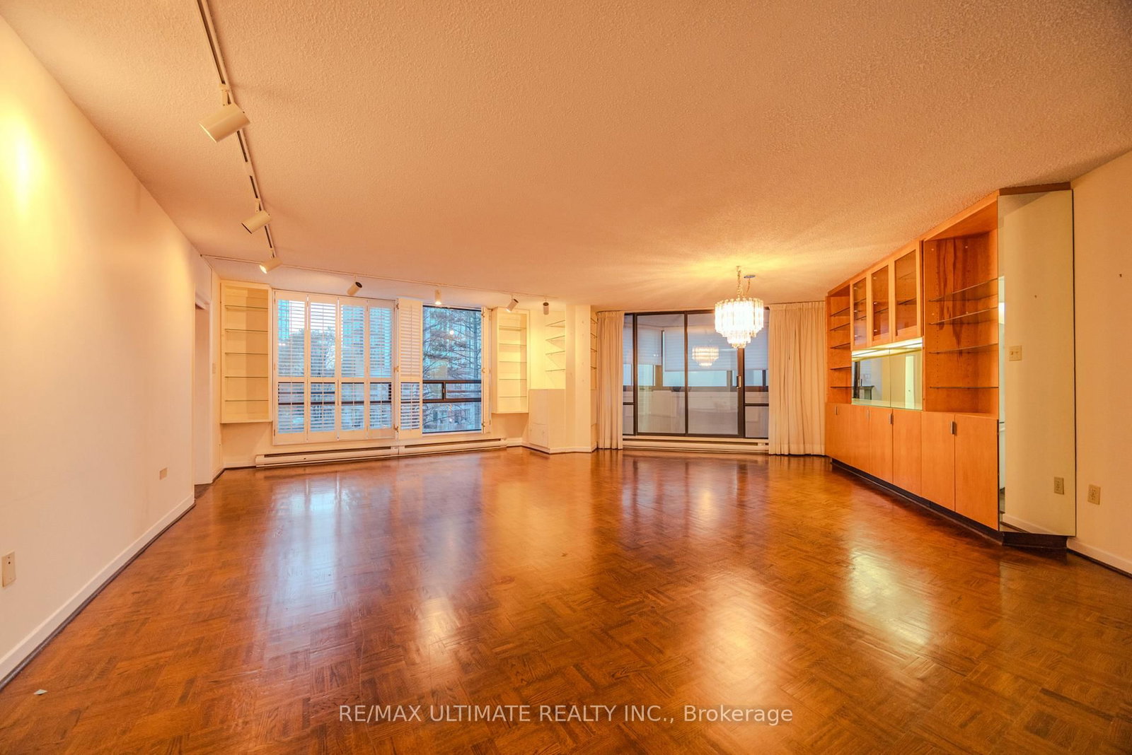 240 Heath Street W • #201 • Toronto, ON photo 12
