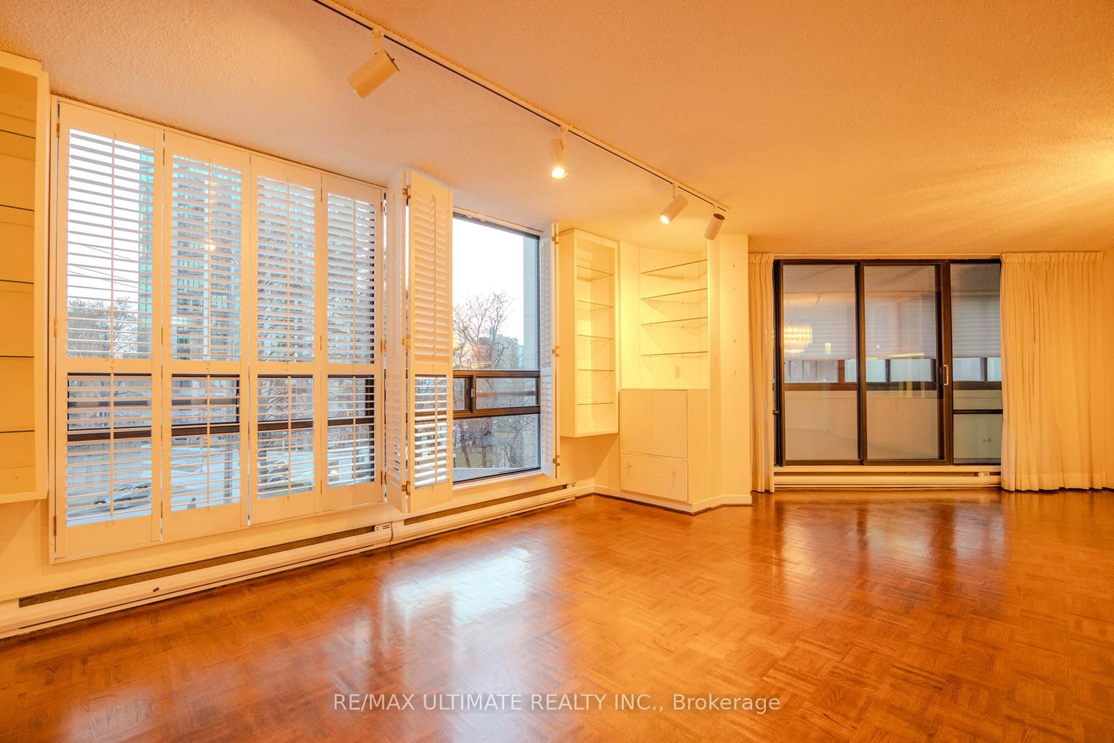 240 Heath Street W • #201 • Toronto, ON photo 13