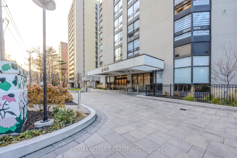 201 - 240 Heath Street W