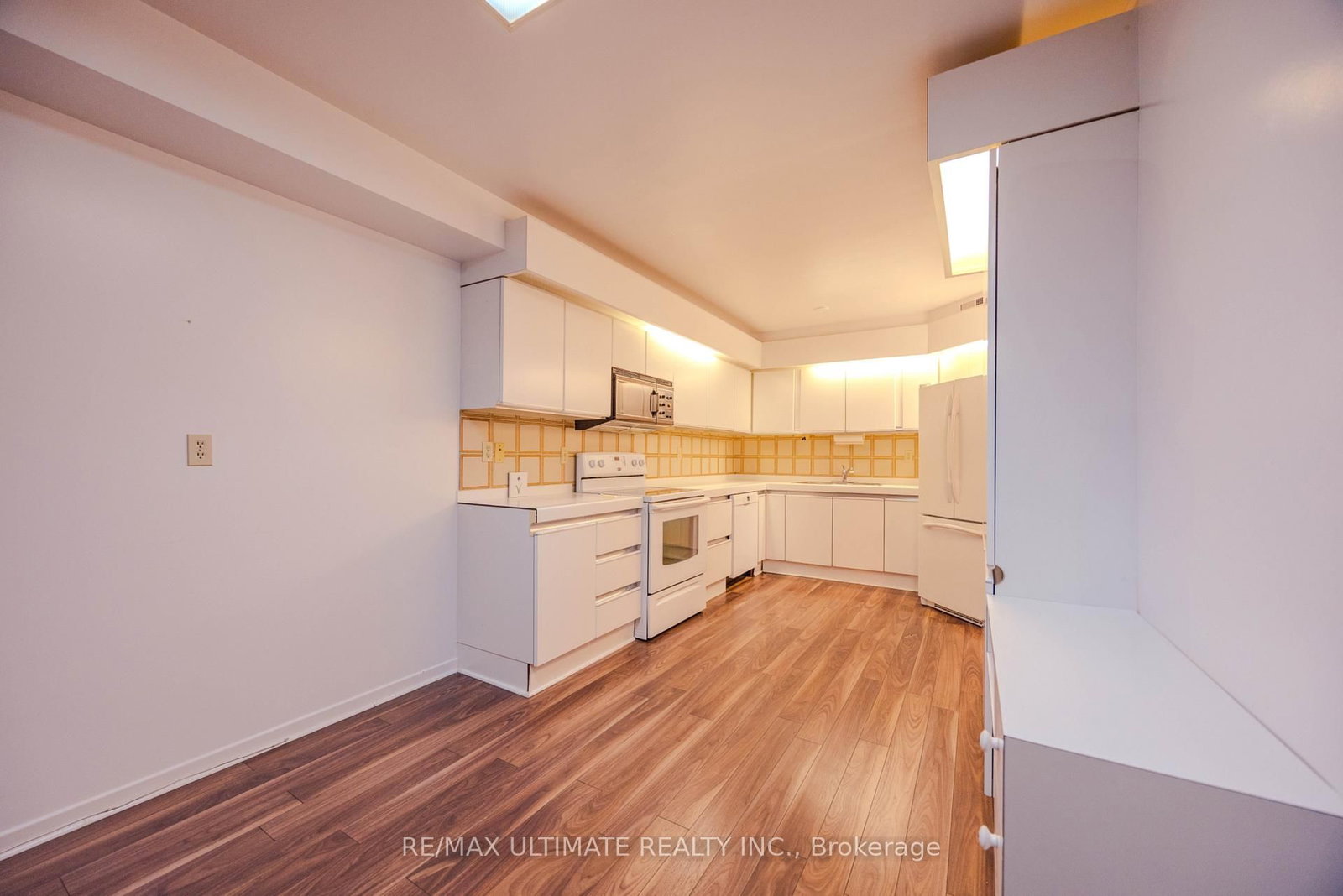 240 Heath Street W • #201 • Toronto, ON photo 22