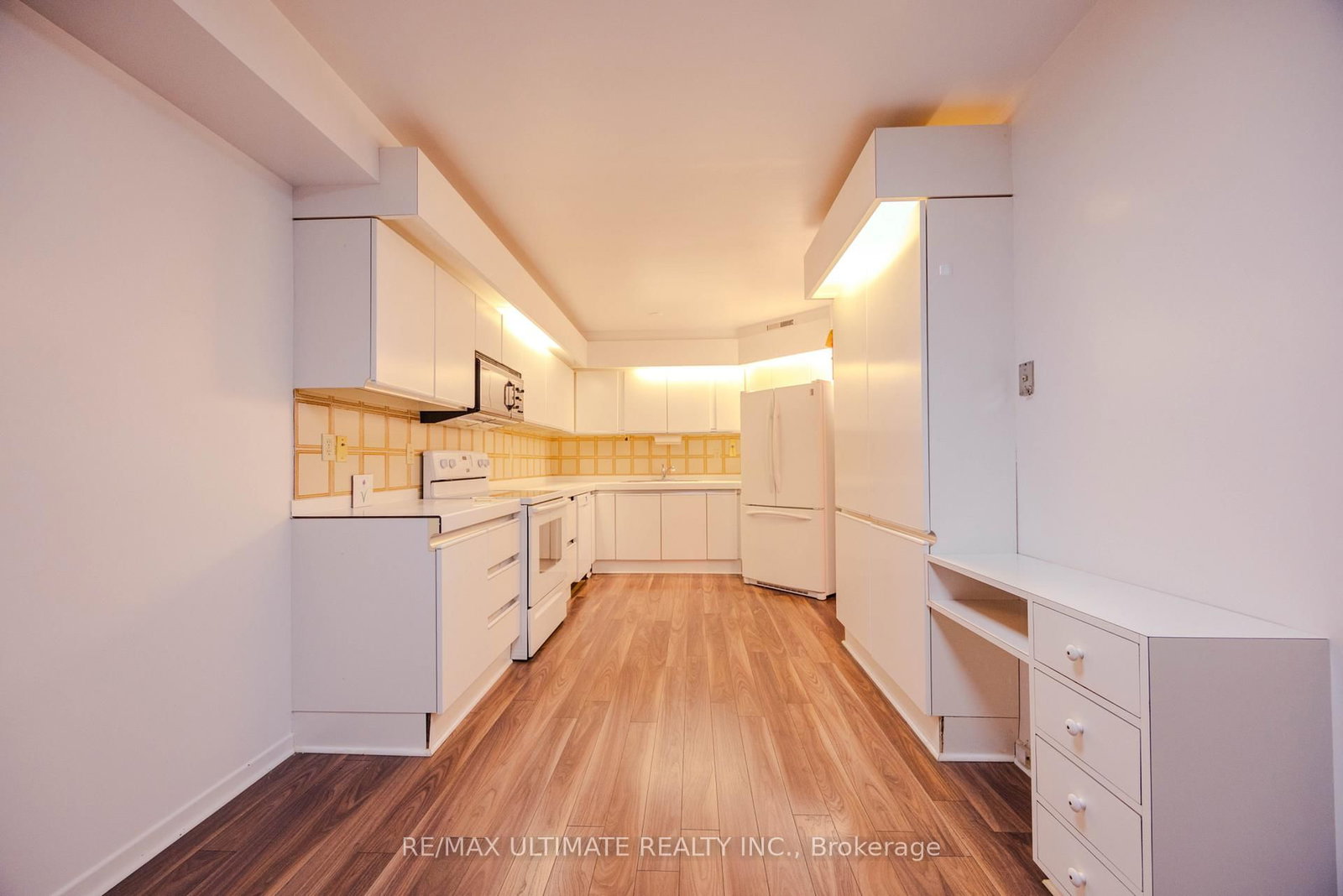 240 Heath Street W • #201 • Toronto, ON photo 23