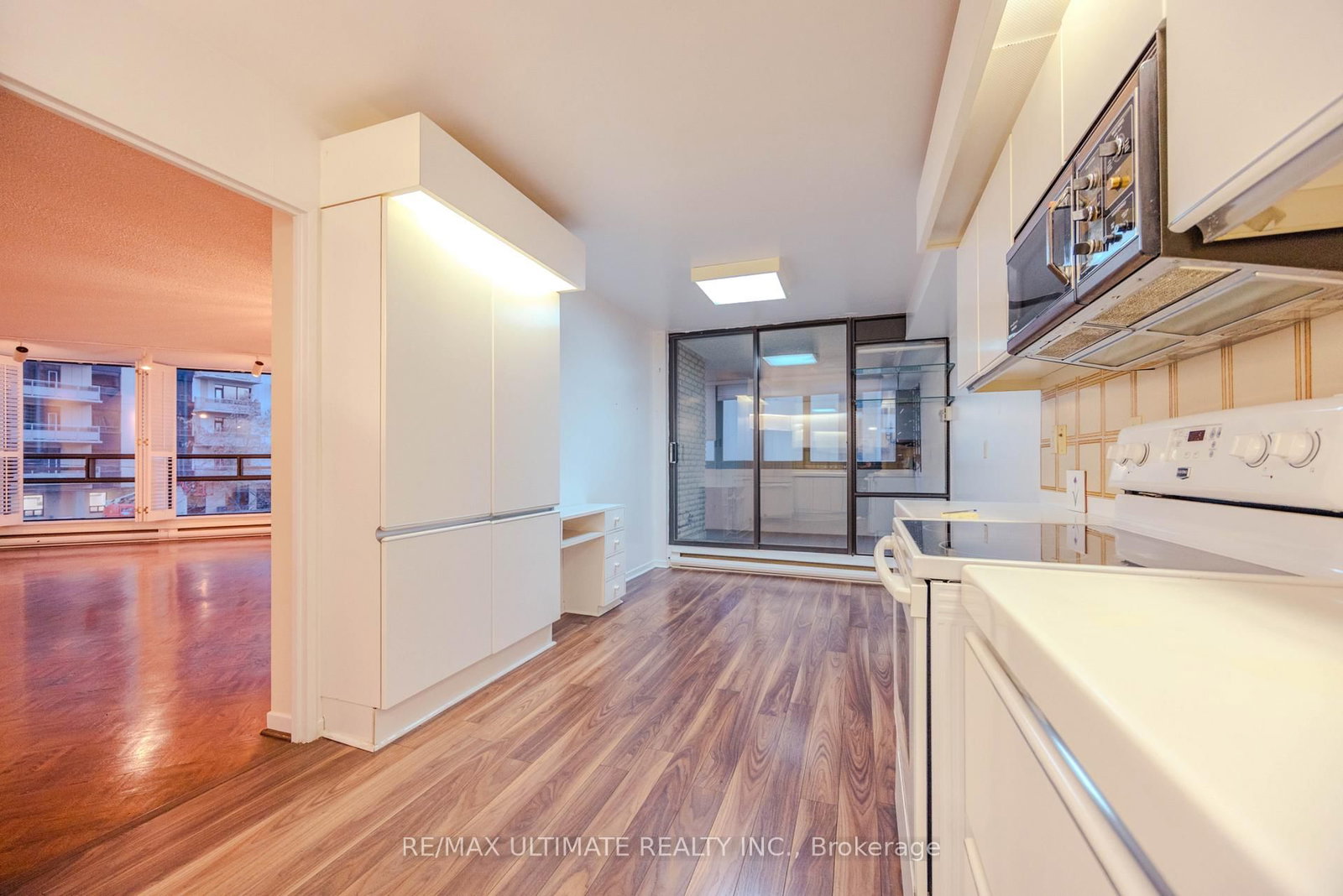 240 Heath Street W • #201 • Toronto, ON photo 25