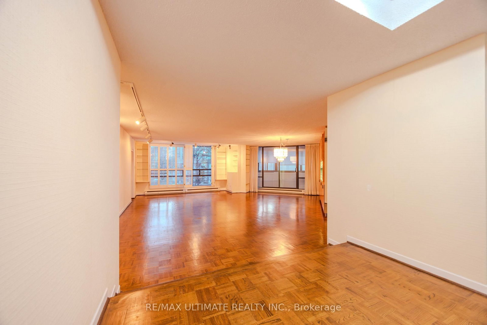 240 Heath Street W • #201 • Toronto, ON photo 9
