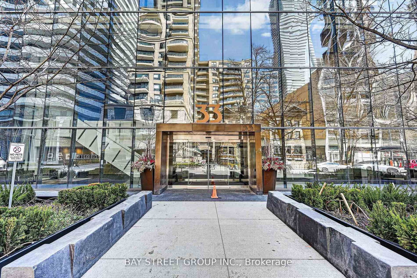 33 Charles Street E, Unit 3505 - Photo 28