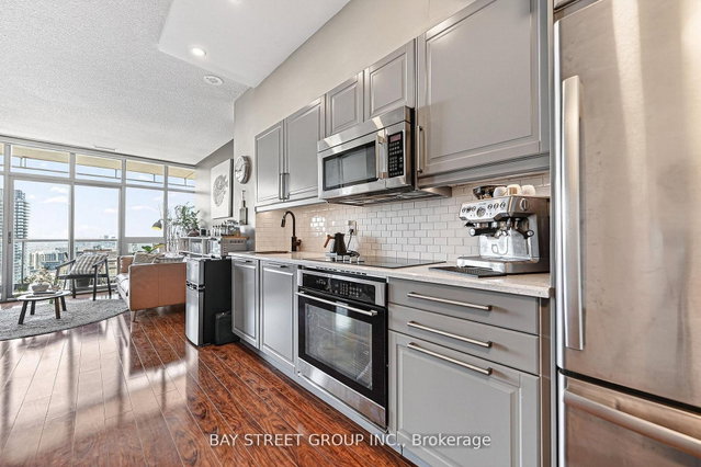 3505 - 33 Charles Street E