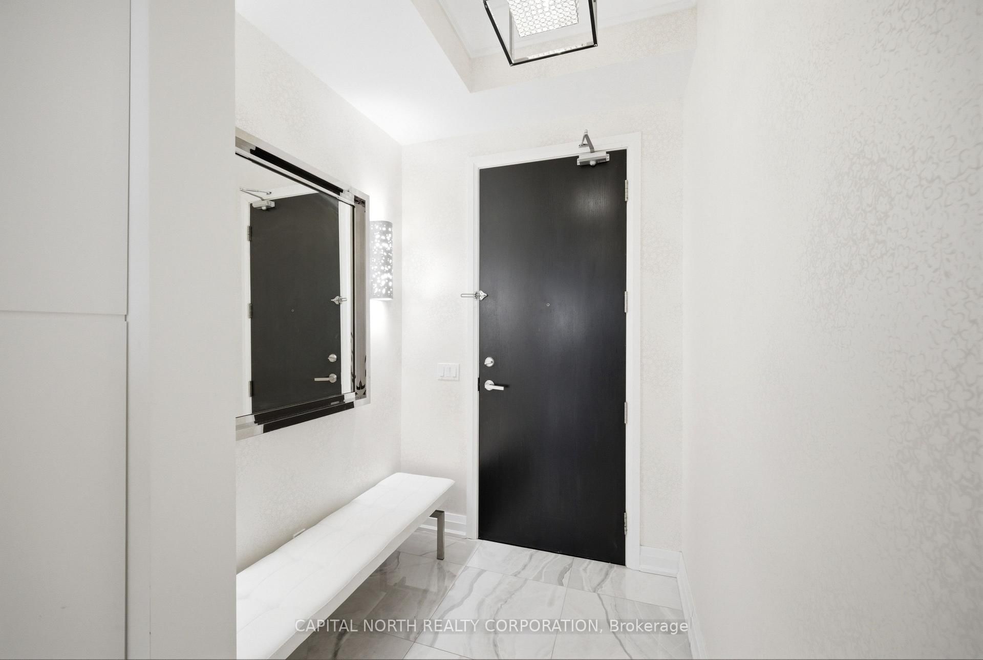 23 Glebe Road W, Unit 804