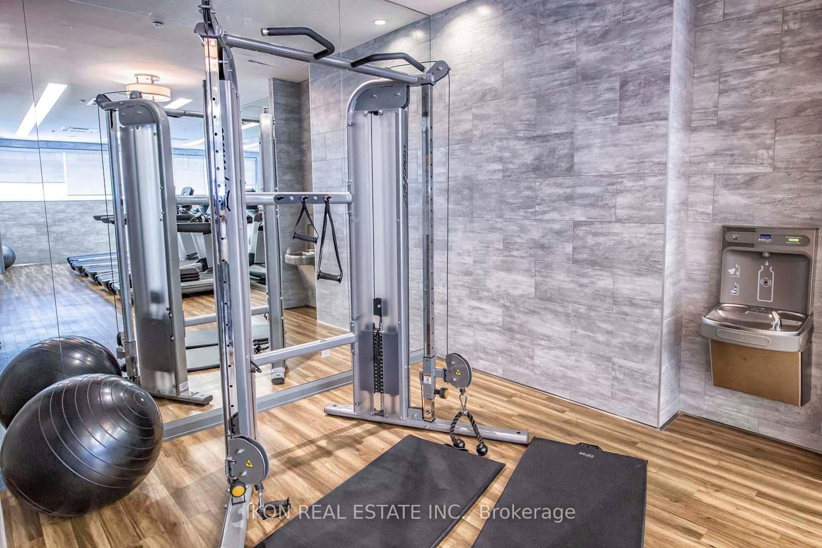 155 Yorkville Avenue, Unit 1013 - Photo 12