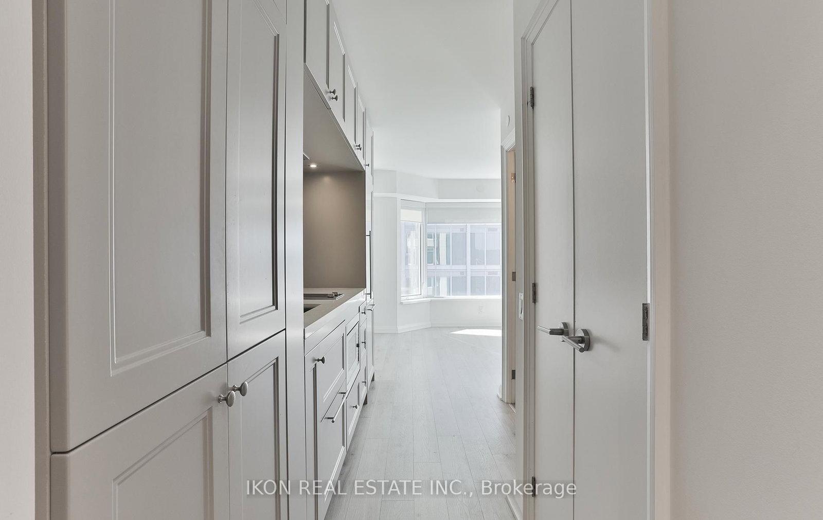 155 Yorkville Avenue, Unit 1013 - Photo 9