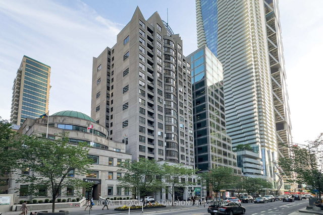 UPH9 - 55 Bloor Street E