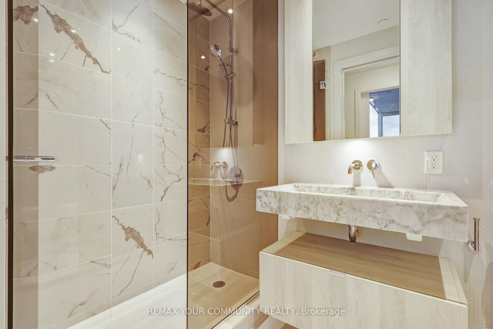 11 Yorkville Avenue N, Unit 4402 - Photo 25