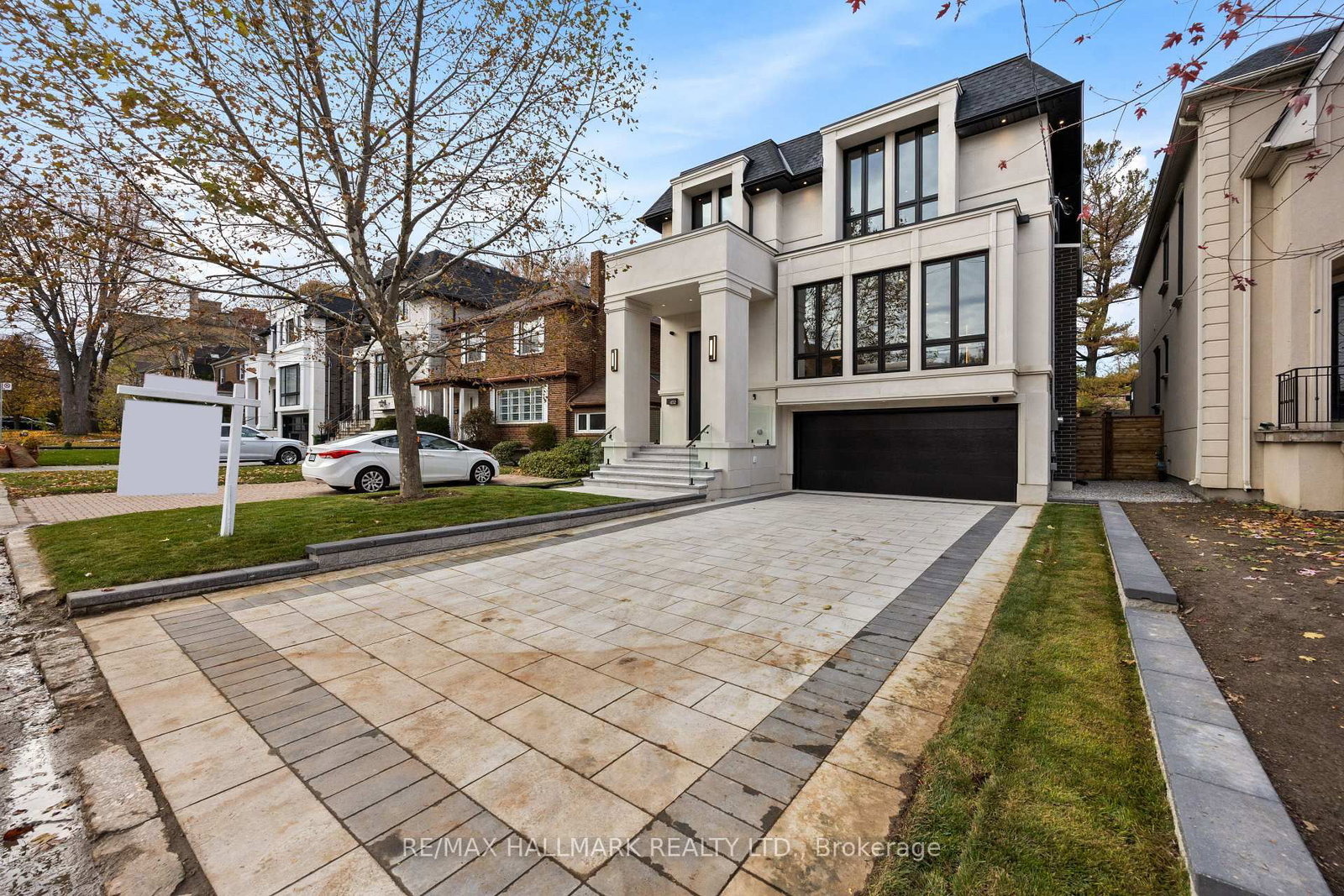 652 Bedford Park Avenue - Photo 2