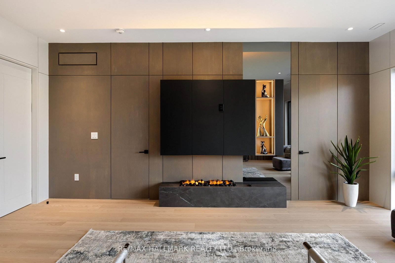 652 Bedford Park Avenue • Toronto, ON photo 29