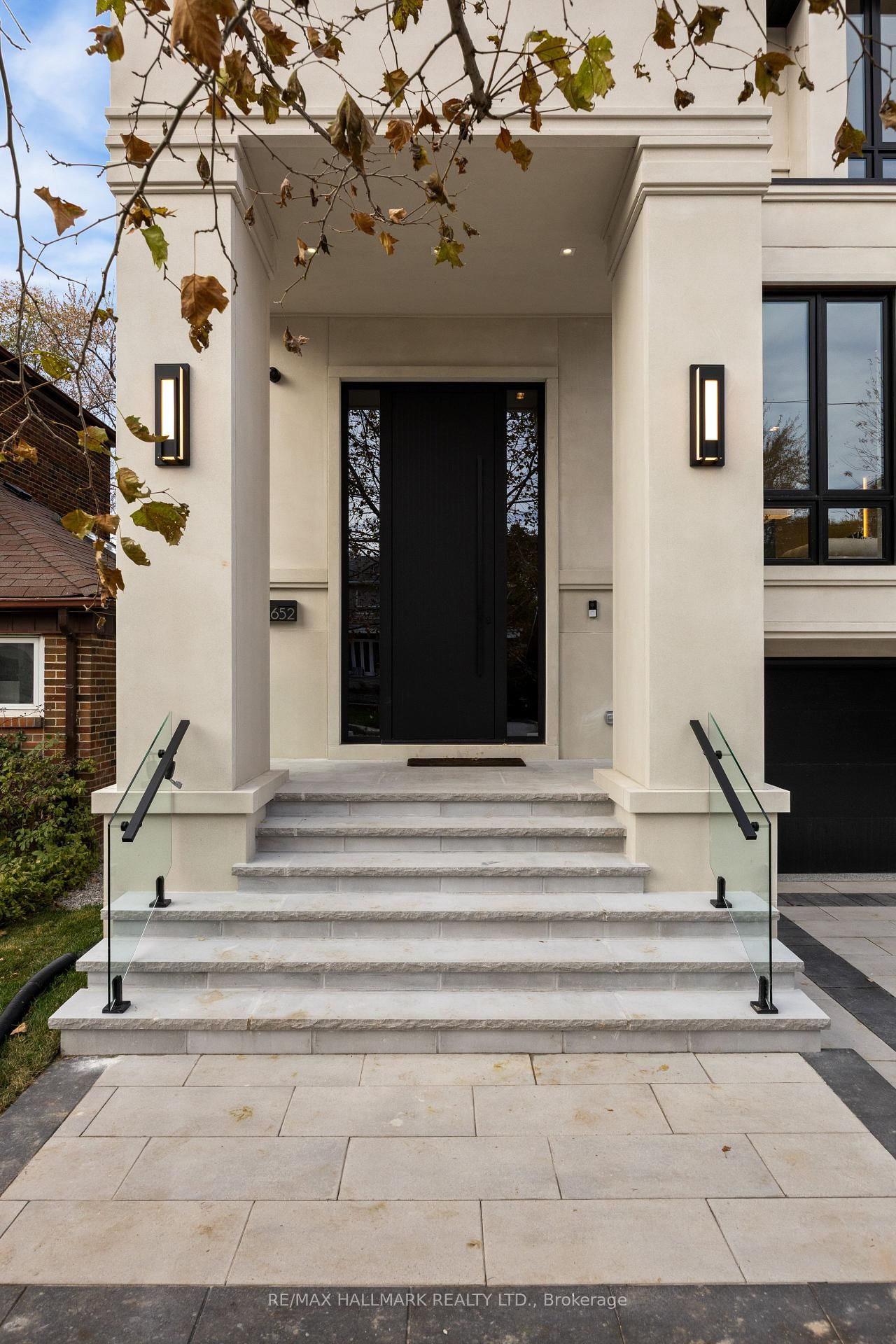 652 Bedford Park Avenue - Photo 3