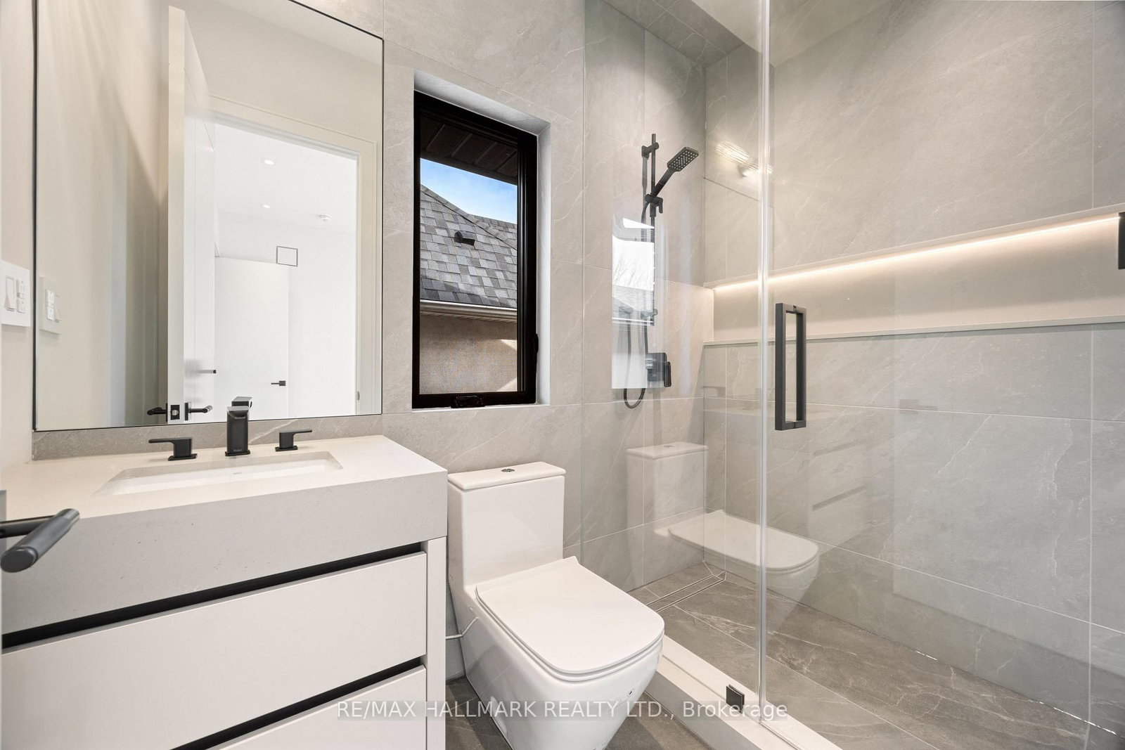 652 Bedford Park Avenue • Toronto, ON photo 40