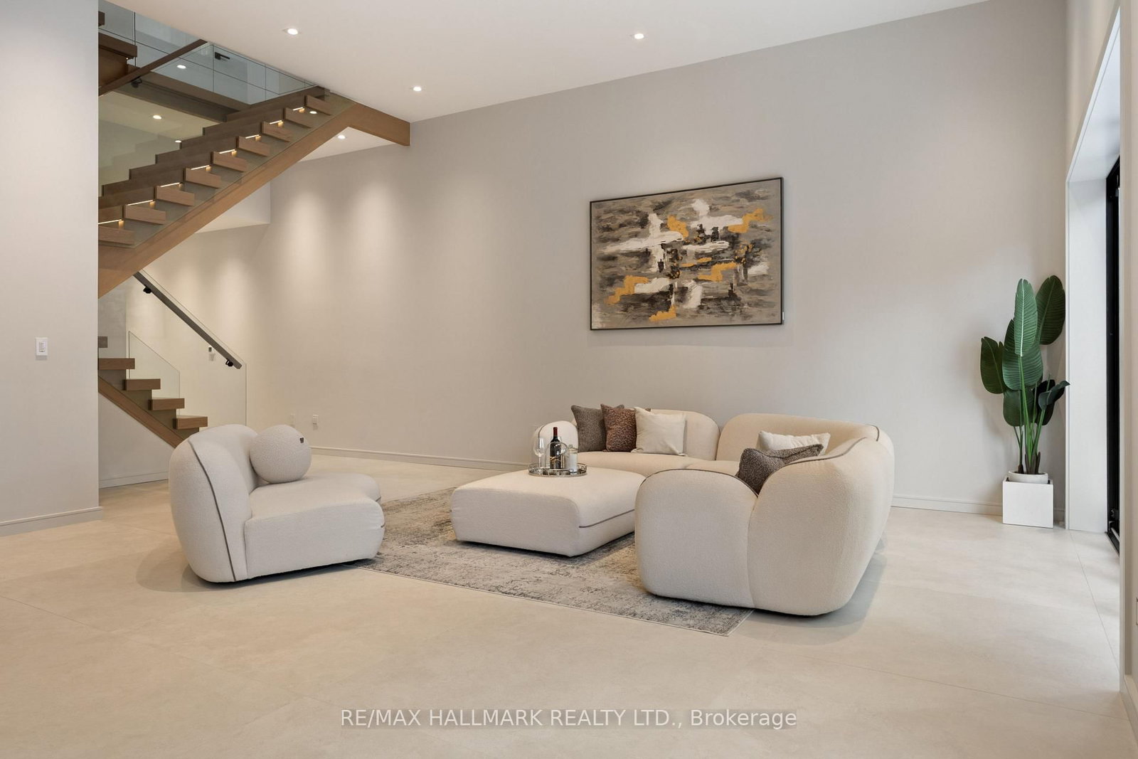 652 Bedford Park Avenue - Photo 41