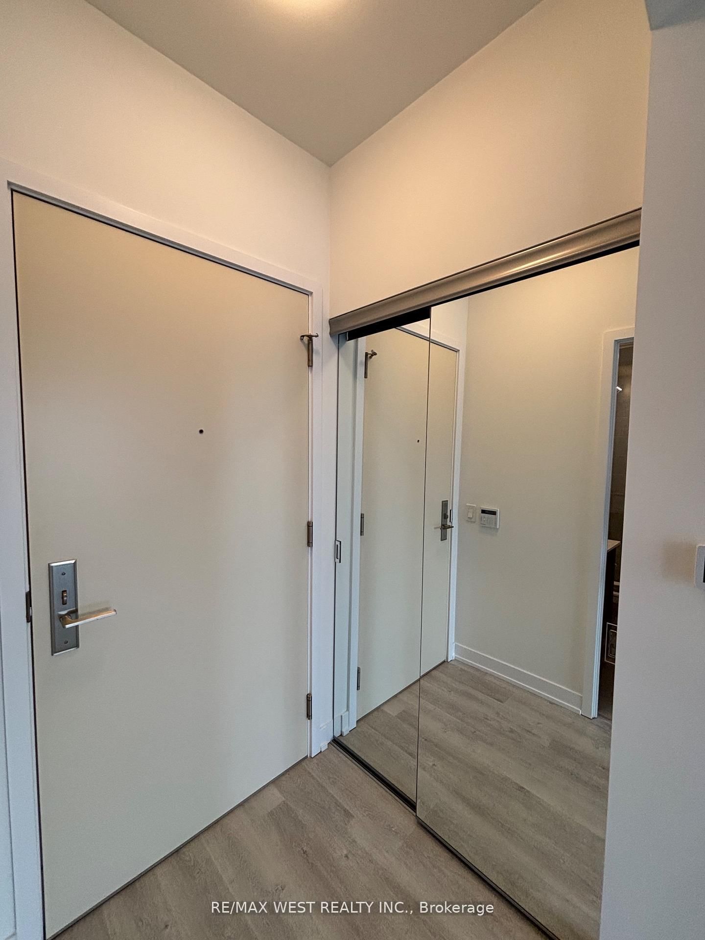 15 Richardson Street, Unit 303