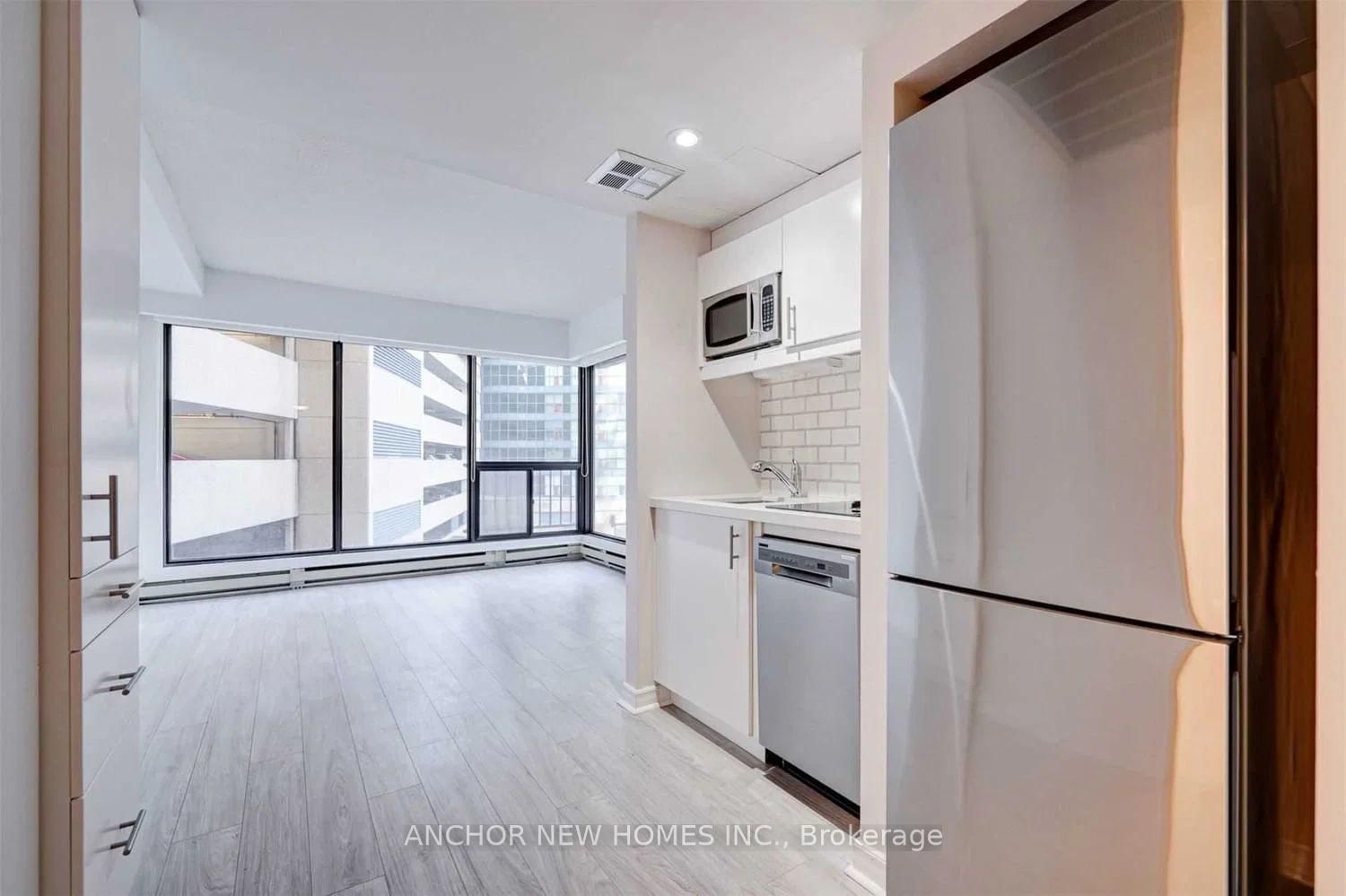 312-55 Harbour Square, Toronto, ON