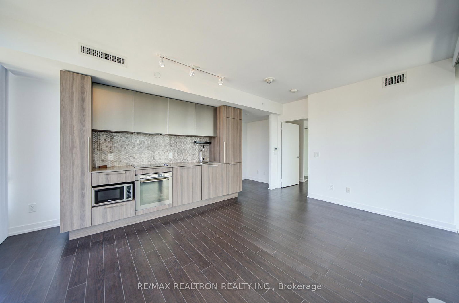 85 Wood Street, Unit 3303 - Photo 5