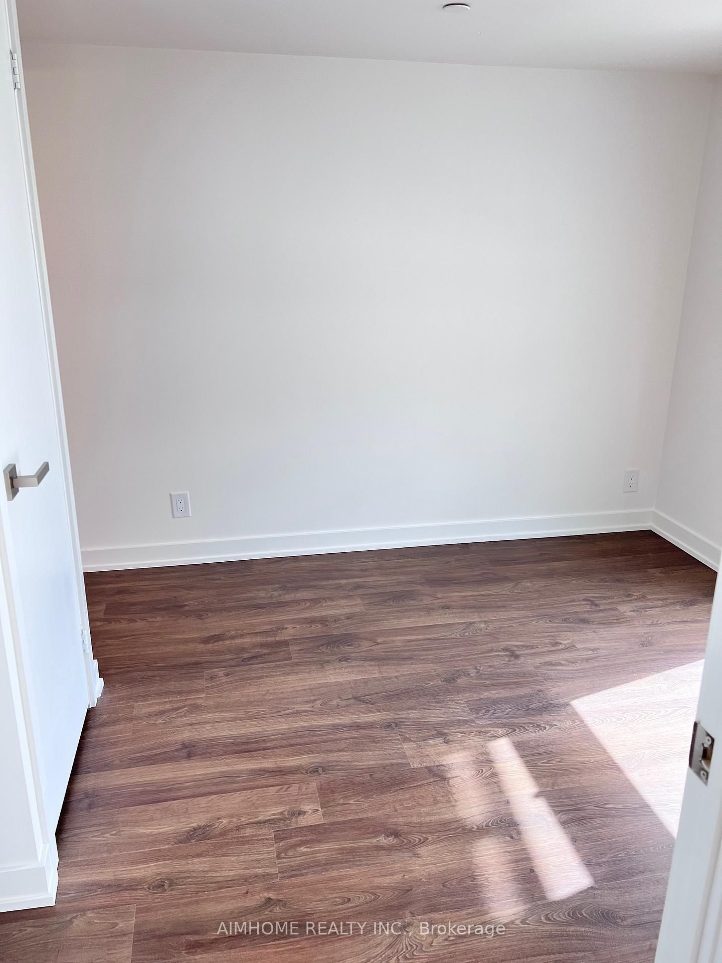 516-30 Tretti Way, Toronto, ON, photo 2