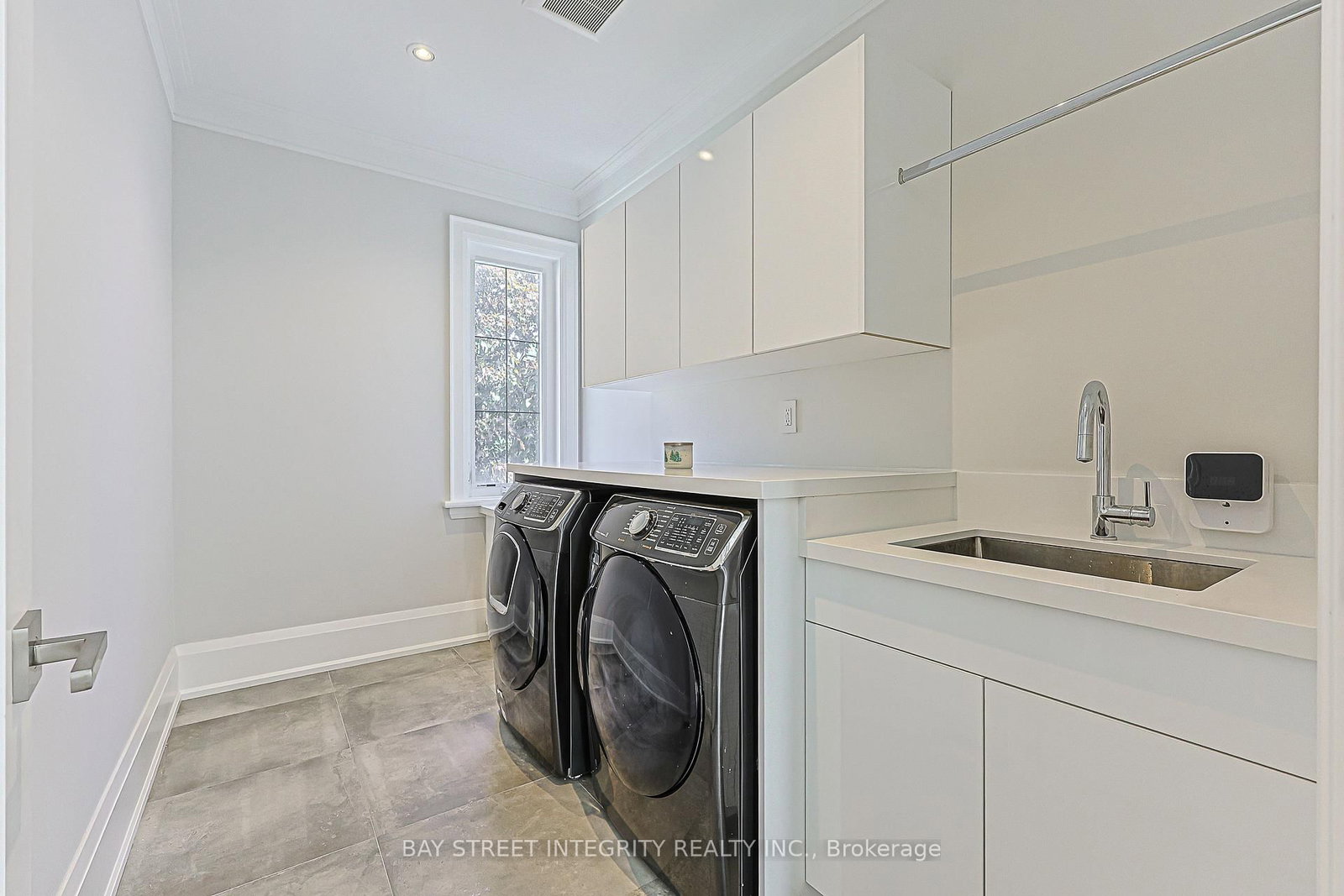 151 Horsham Avenue • Toronto, ON photo 30