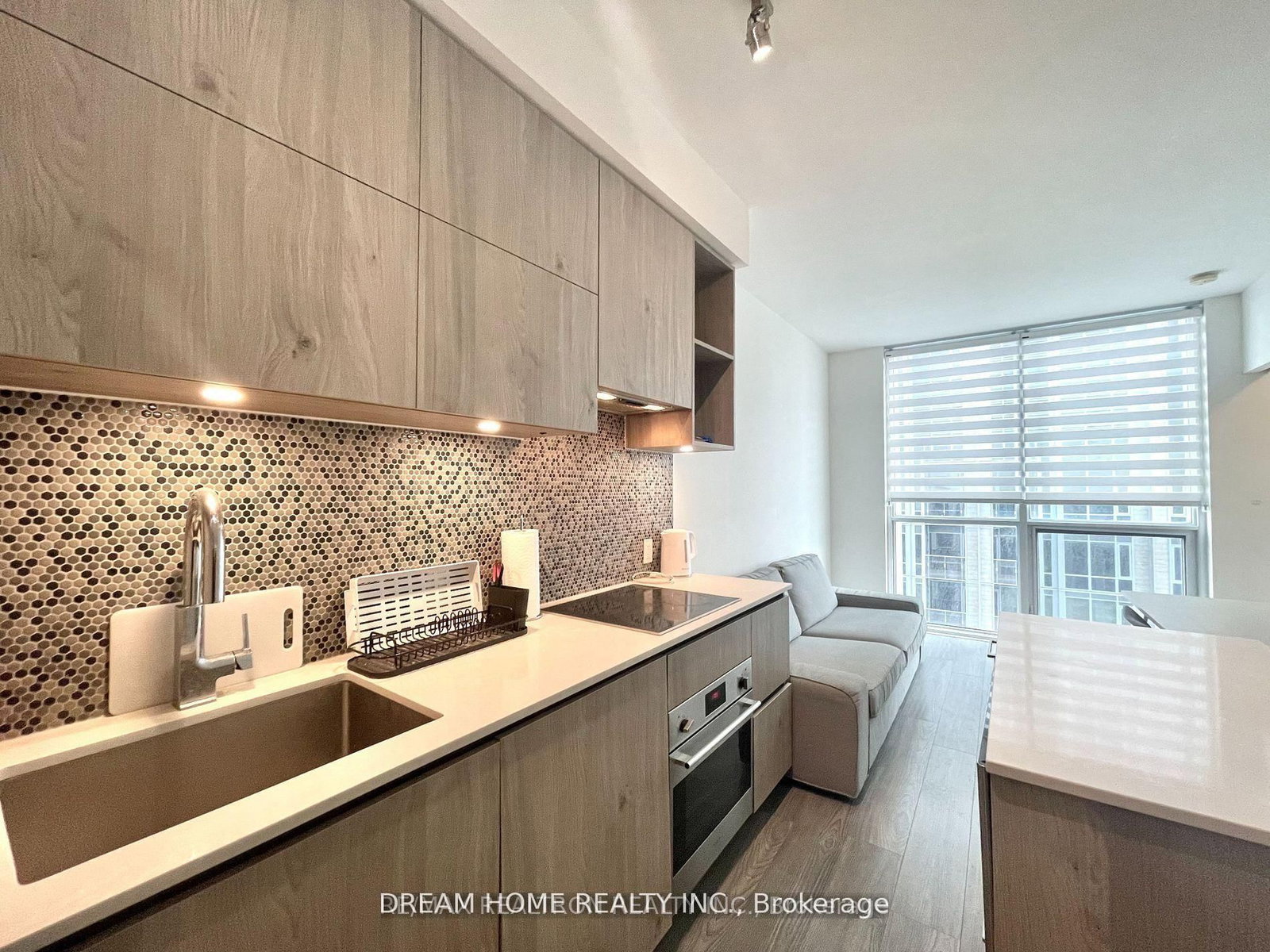 1 Yorkville Avenue, Unit 3003 - Photo 3