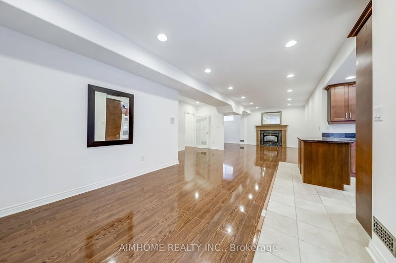 Lower-L - 248 Dunview Avenue