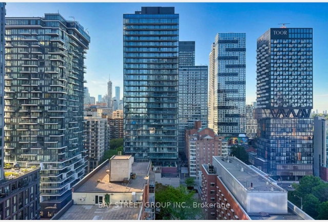 1201 - 100 Queen Street E
