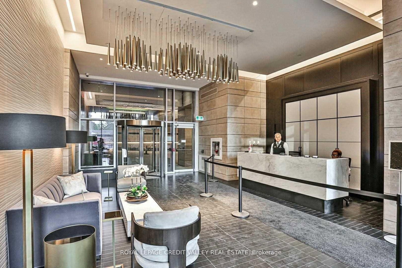 188 Cumberland Street • #1806 • Toronto, ON photo 2