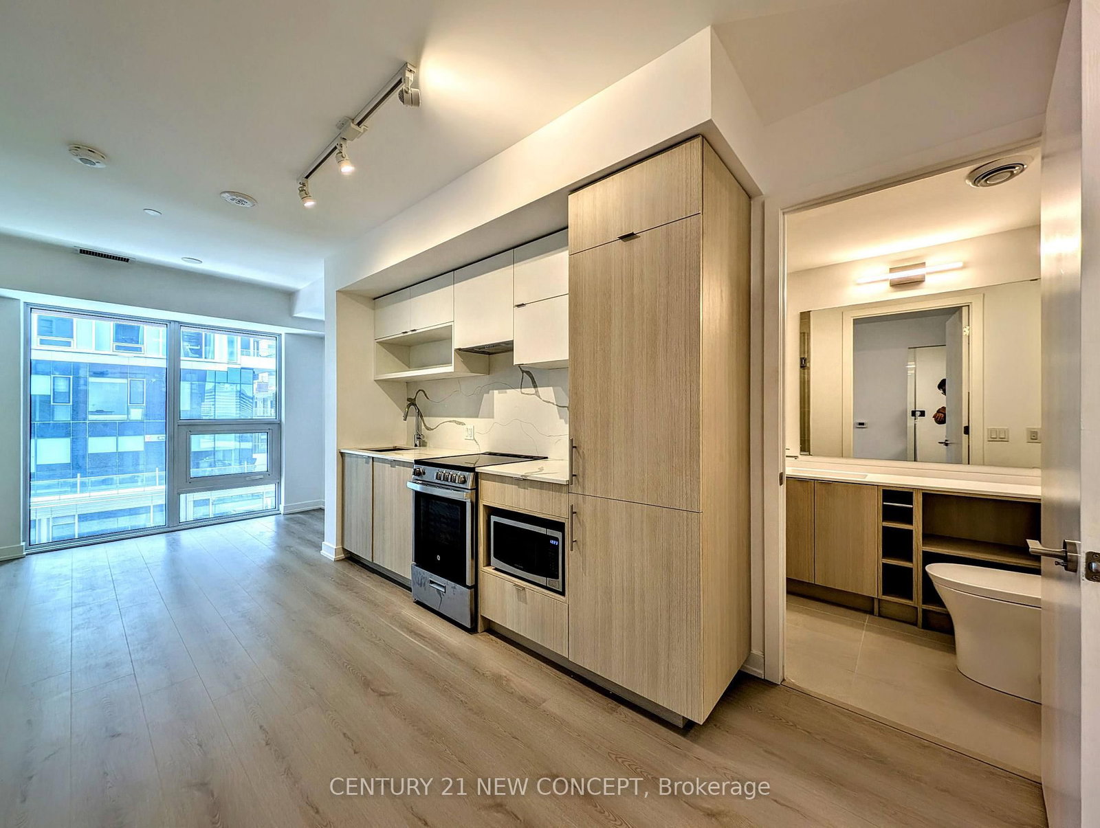 1011-100 Queen Street, Toronto, ON, photo 5