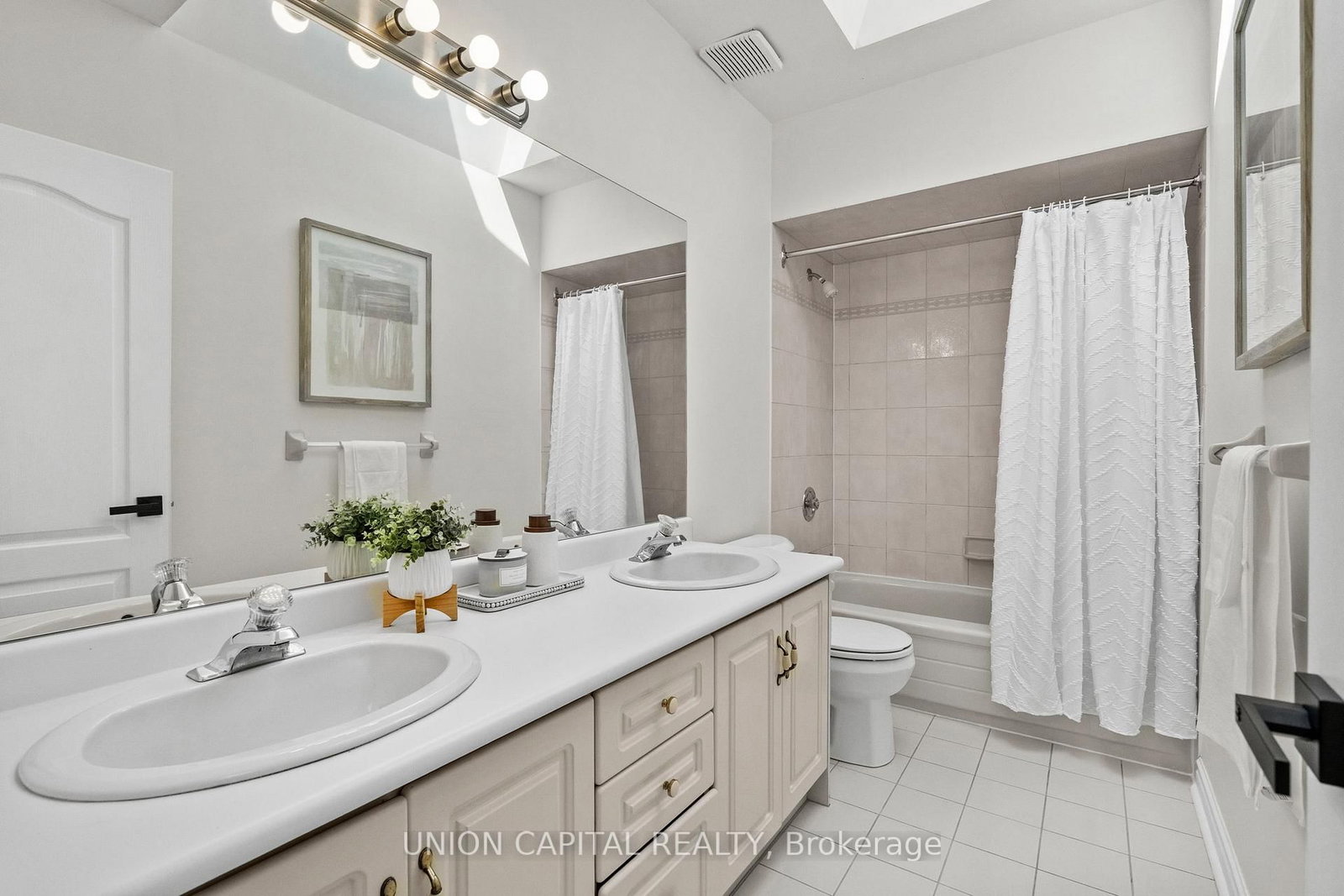 99 Abitibi Avenue • Toronto, ON photo 18