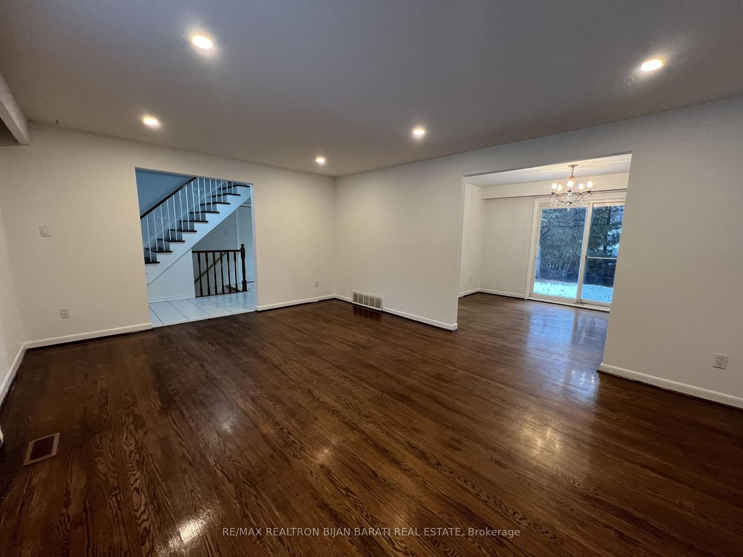 298 Newton Drive, Toronto, ON, photo 4