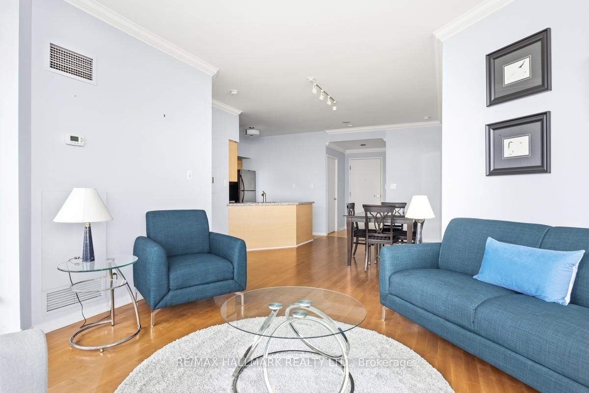 228 Queens Quay W, Unit 2707 - Photo 9