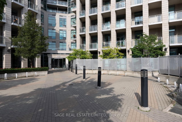 1115 - 410 Queens Quay W