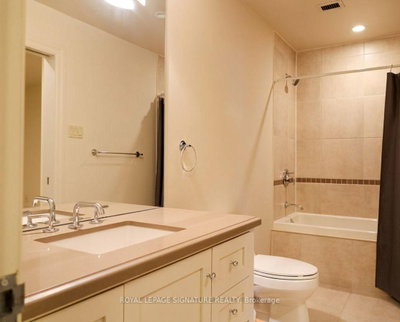 Unit 2202 — 30 Wellington Street E — more photos