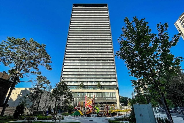 3211 - 575 Bloor Street