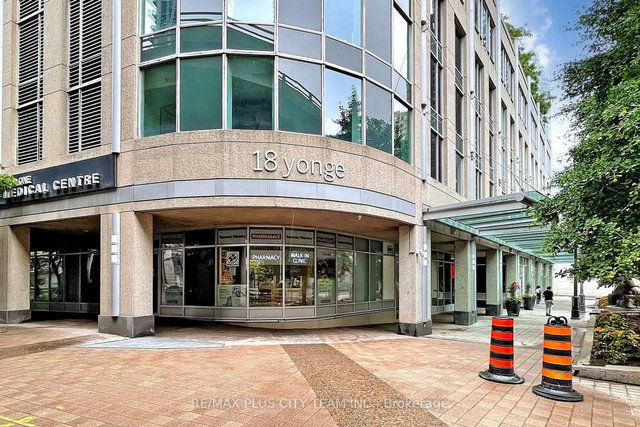 1809 - 18 Yonge Street