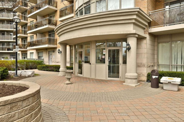 813 - 650 Lawrence Avenue W