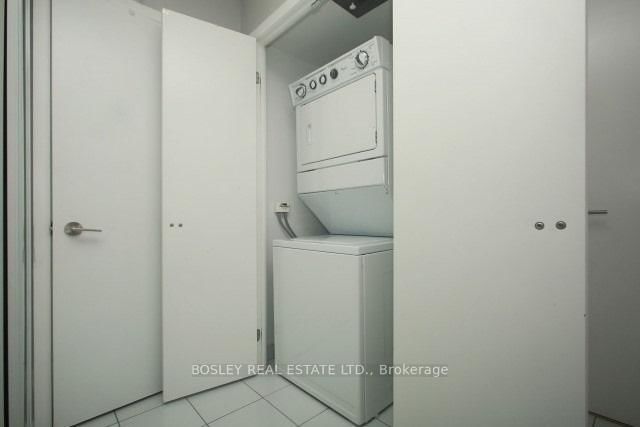 209 Fort York Boulevard • #468 • Toronto, ON photo 14