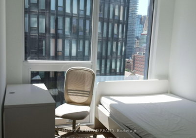 Unit 1703 — 82 Dalhousie Street — photo 3