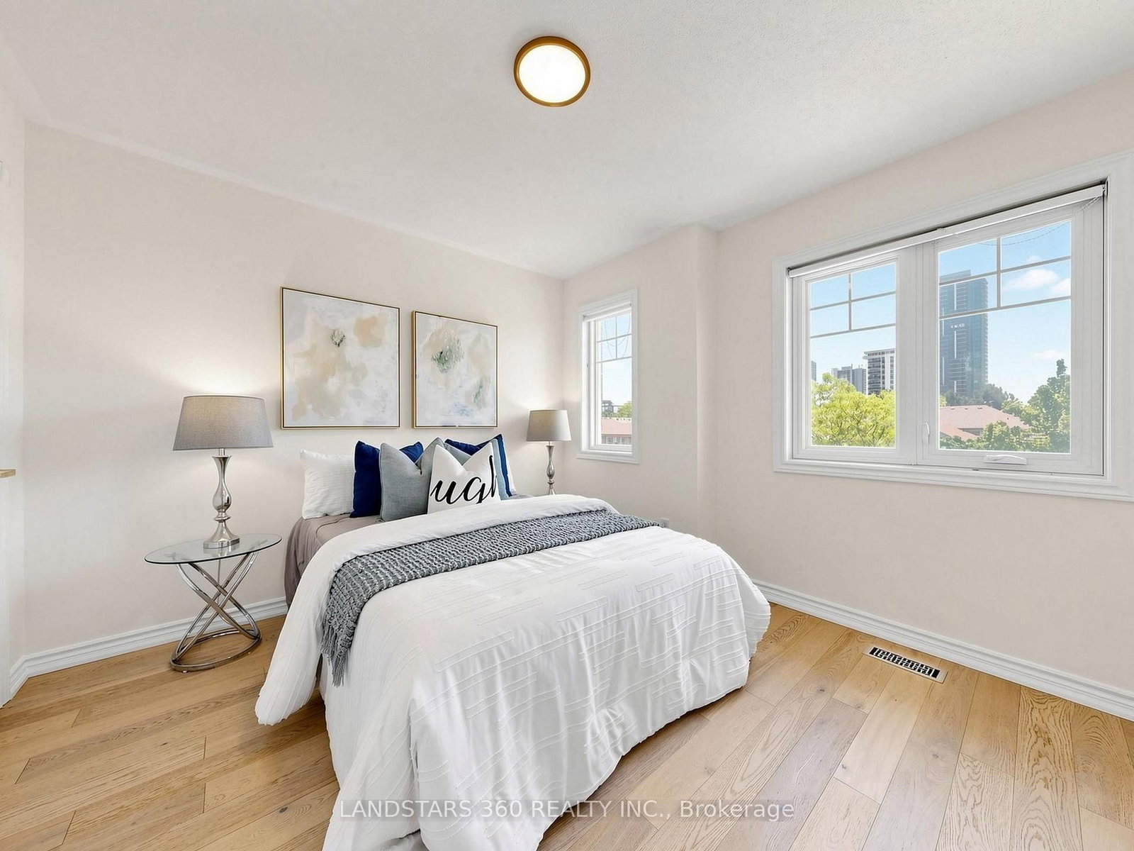 8 Wilket Creek Road • Toronto, ON photo 31