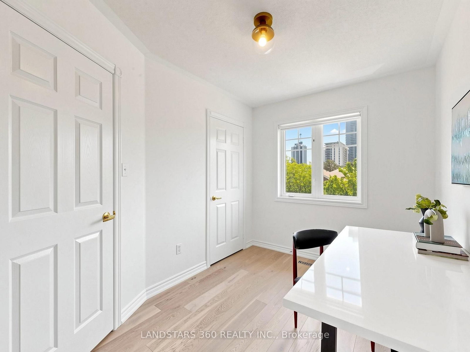 8 Wilket Creek Road • Toronto, ON photo 35