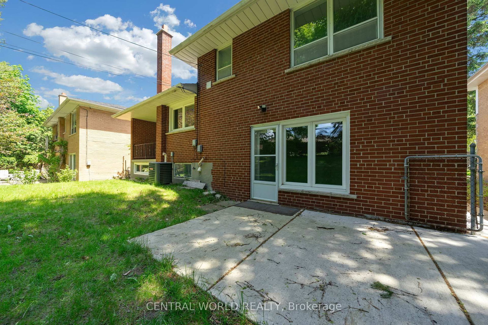 Listing Image 11