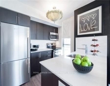1113 - 305 Roehampton Avenue