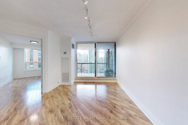 1827 - 77 Maitland Place